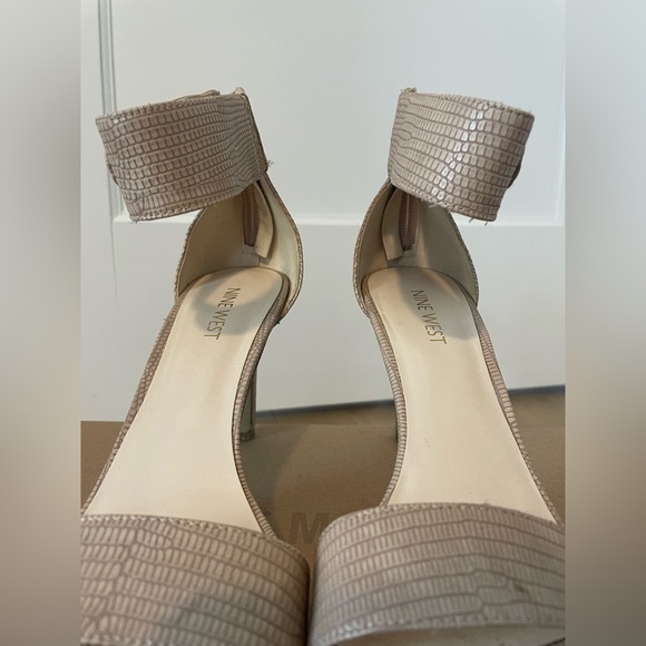 Nine West heels - Picture 2 of 2